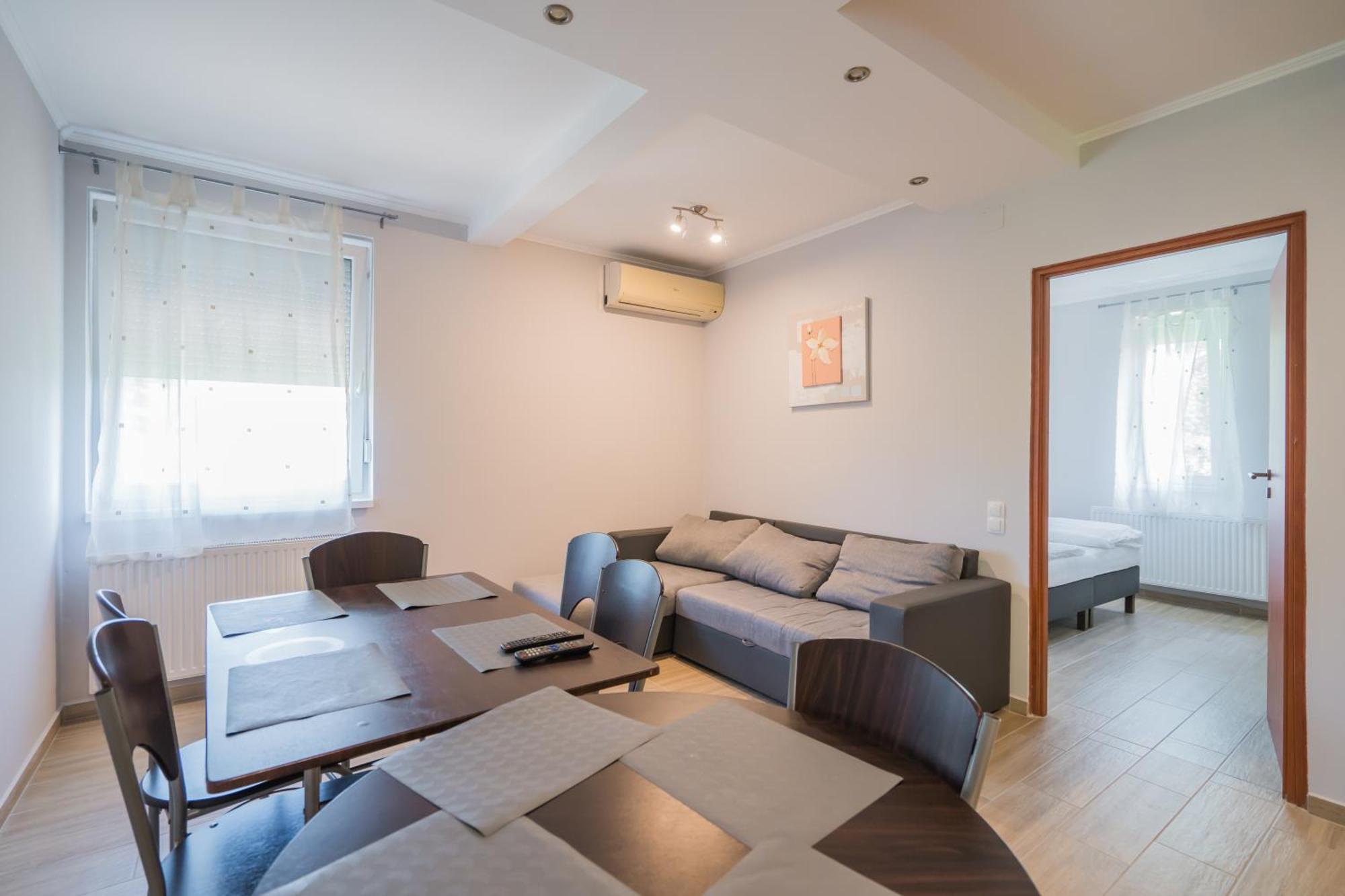 Riviera Apartmanhaz Siófok Buitenkant foto