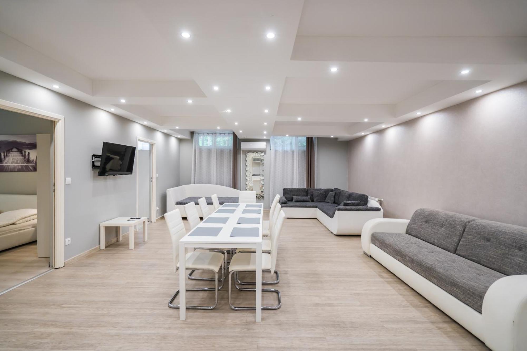 Riviera Apartmanhaz Siófok Buitenkant foto