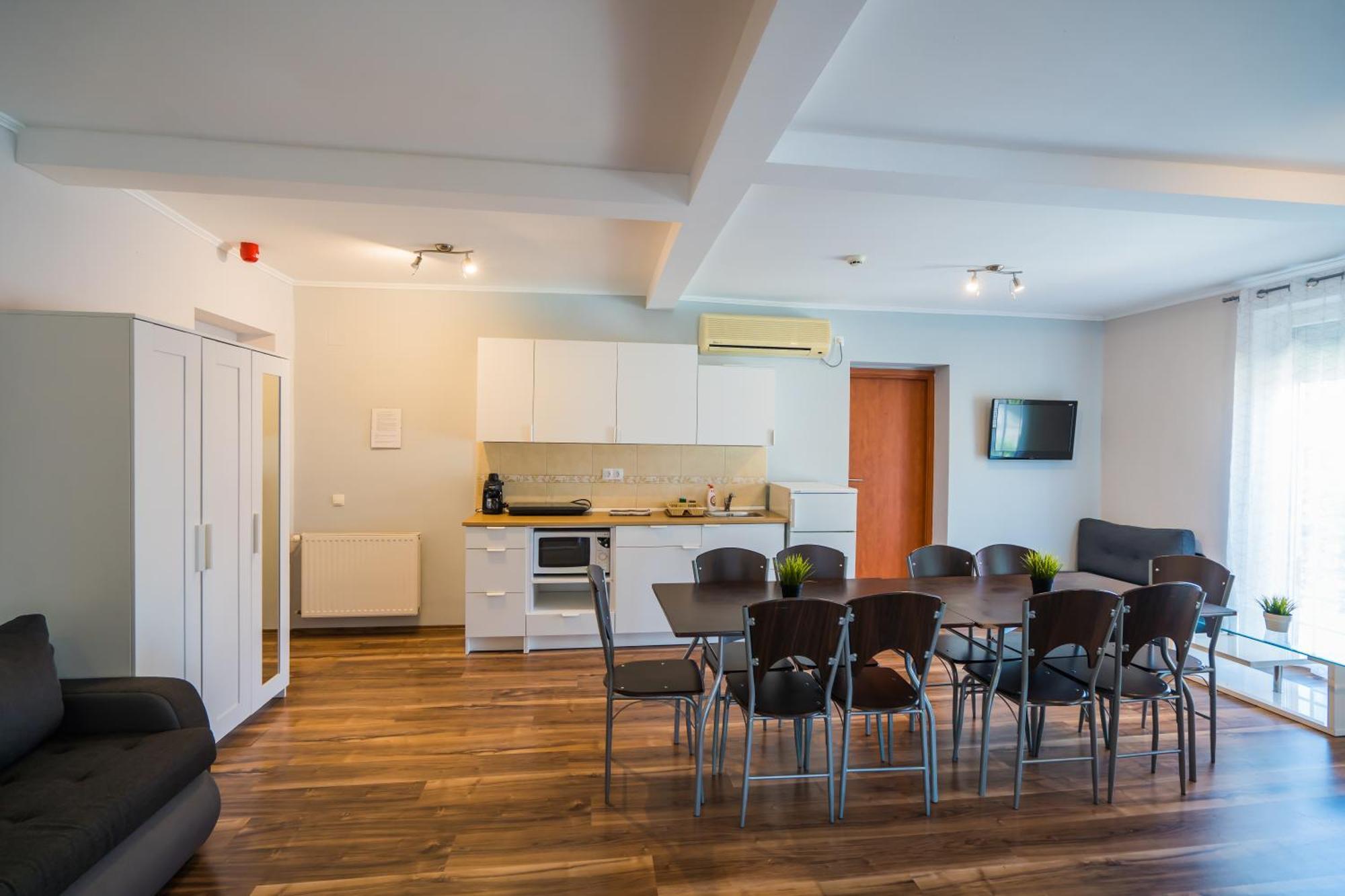 Riviera Apartmanhaz Siófok Buitenkant foto