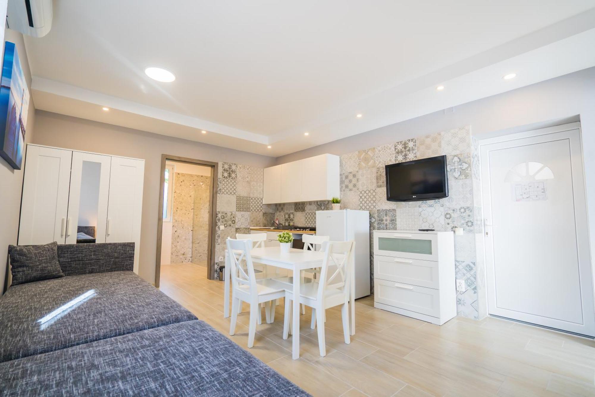 Riviera Apartmanhaz Siófok Buitenkant foto