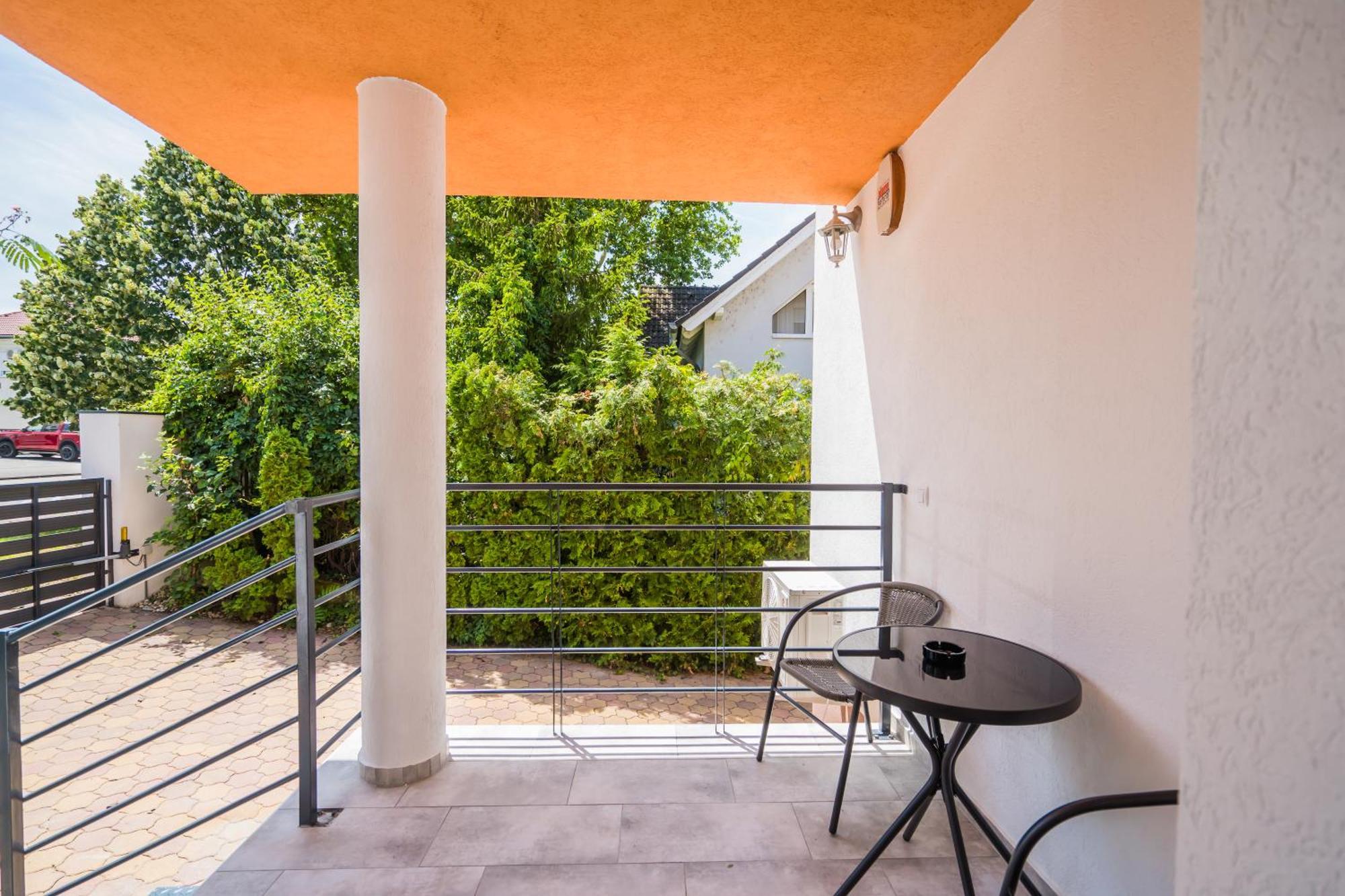 Riviera Apartmanhaz Siófok Buitenkant foto