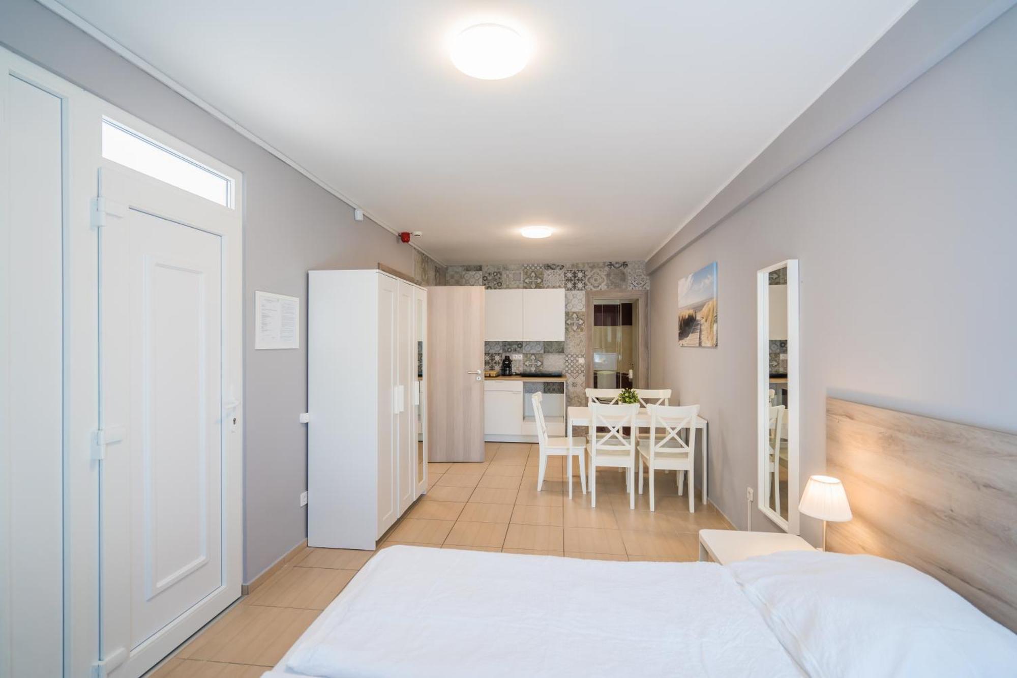 Riviera Apartmanhaz Siófok Buitenkant foto